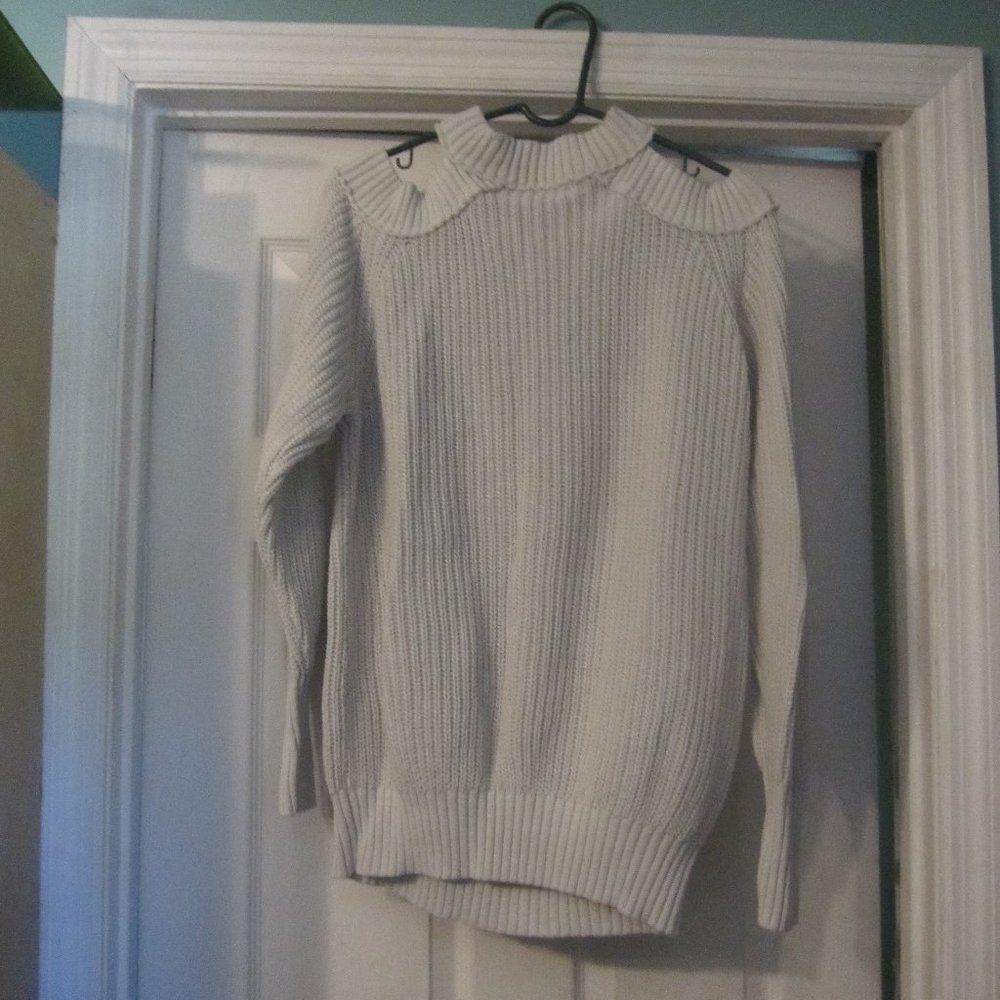 Like New 100% Cotton sweater